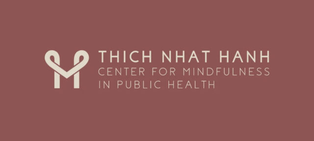 Pusat Mindfulness Thich Nhat Hanh untuk Kesehatan Masyarakat